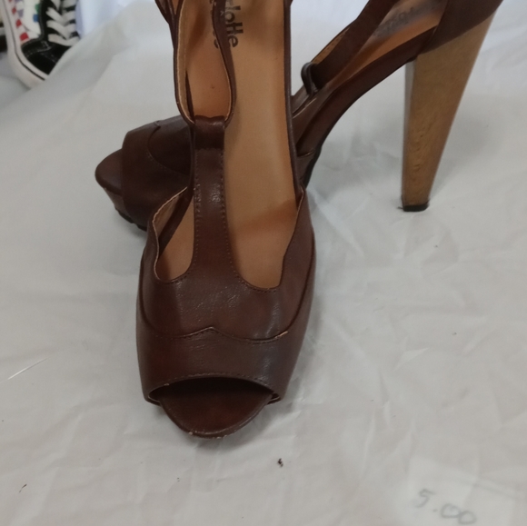 Size 8 1/2 charlotte Russ wood heels - Picture 2 of 4